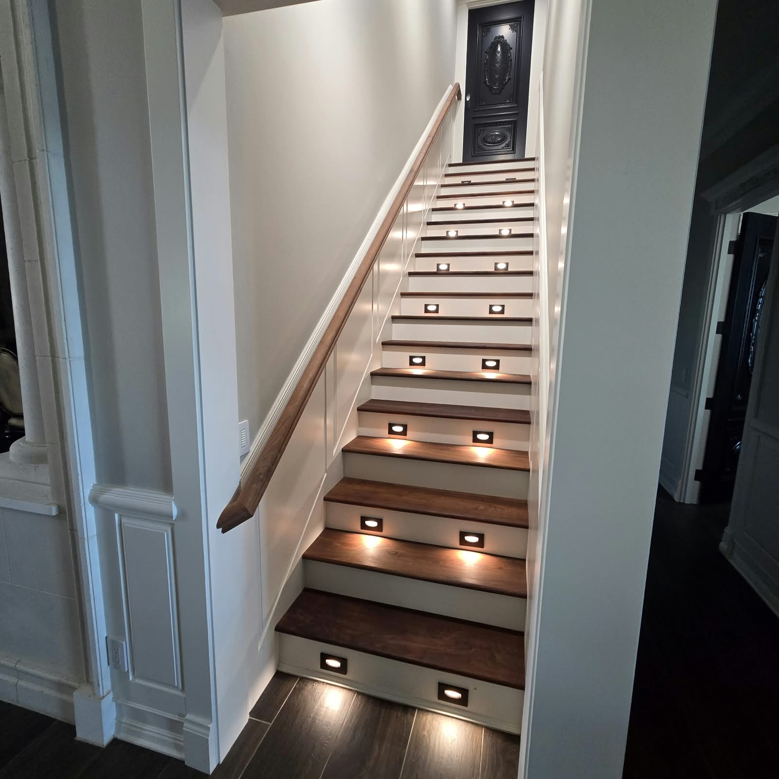 Integrated stair lighting
